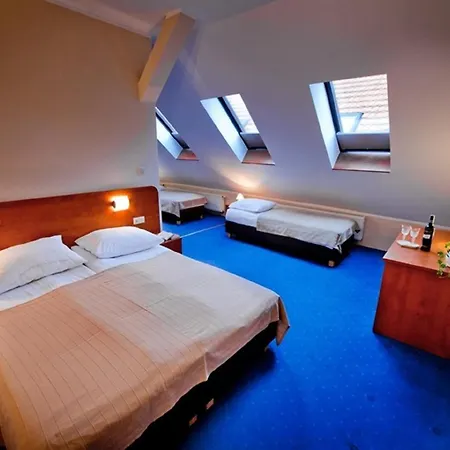 Hl Lebski Apartamento *